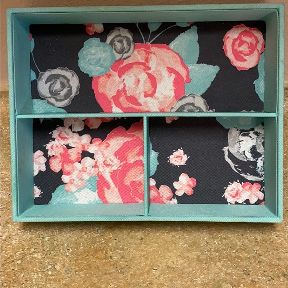 Organizing tray - Picture 1 of 5